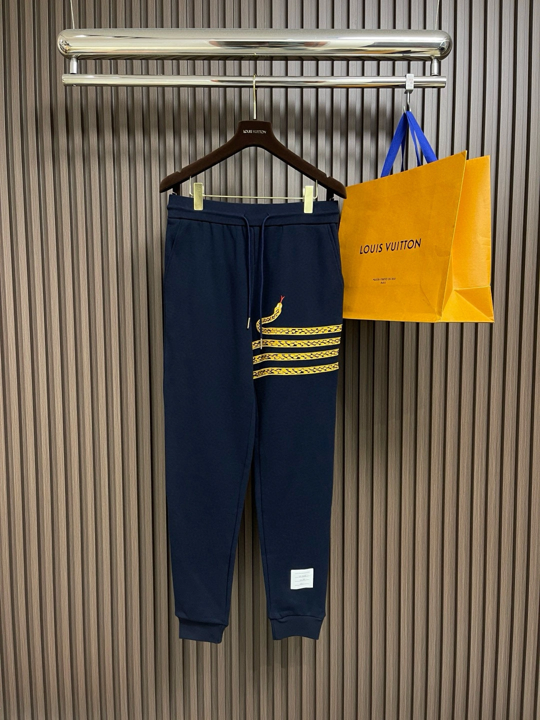 wg.luxury- 2row95 embroidery item:E-F026E1032